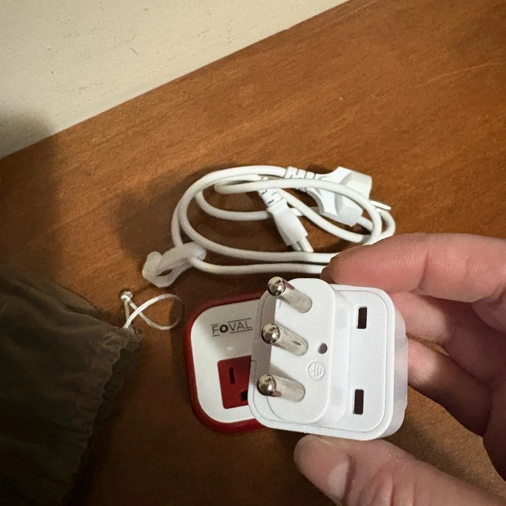 Foval 230W Universal Voltage Converter Power Adapter with International Plug Set
